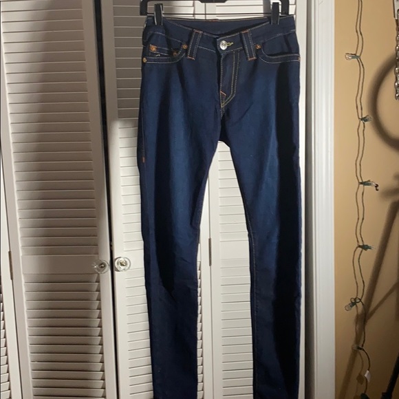 Curvy Fit - Picture 3 of 7